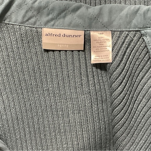 ALFRED DUNNER VEST SIZE 18 PETITE GREAT GIFT - Picture 3 of 3